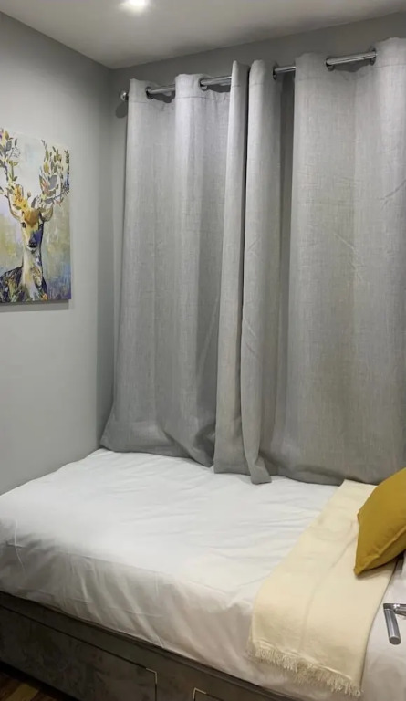 Charming 2-bed Apartment