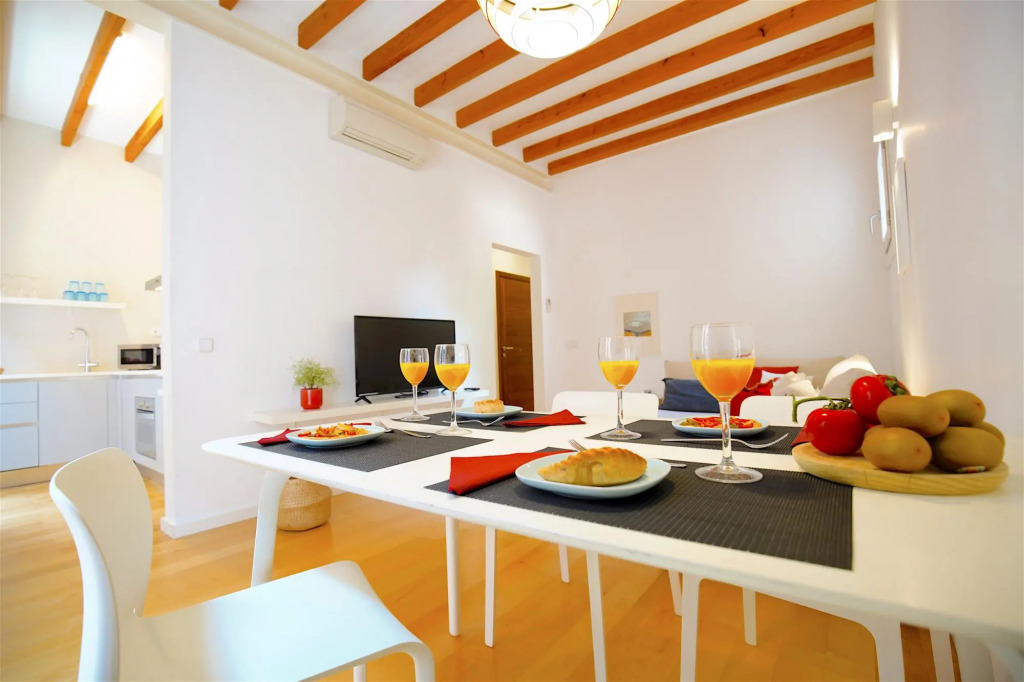 Montmari TI - Charming apartment