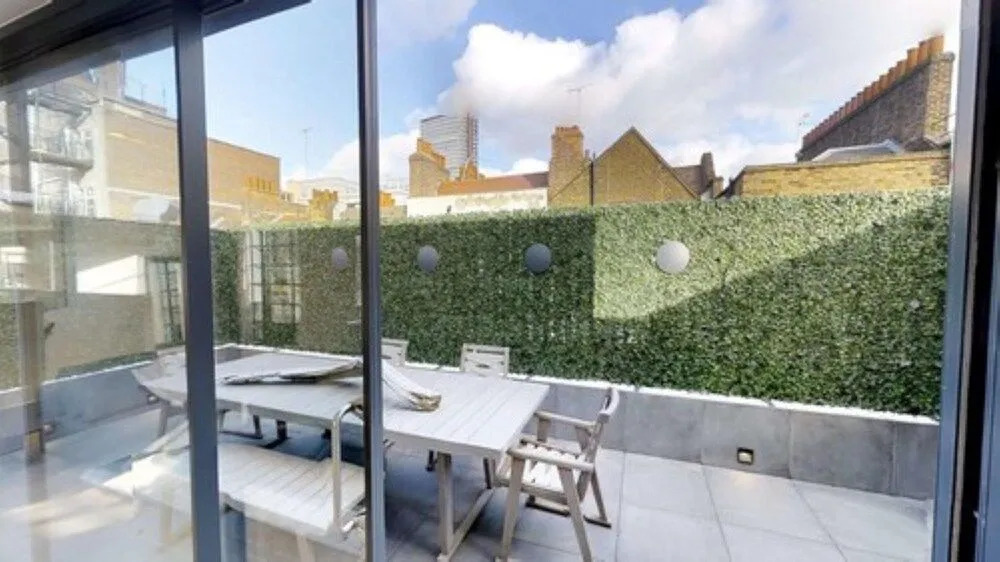 Luxury Royalty Mews