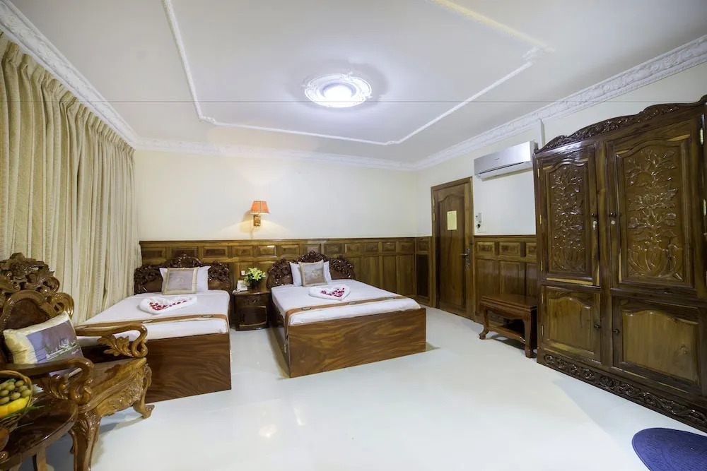 International Hotel