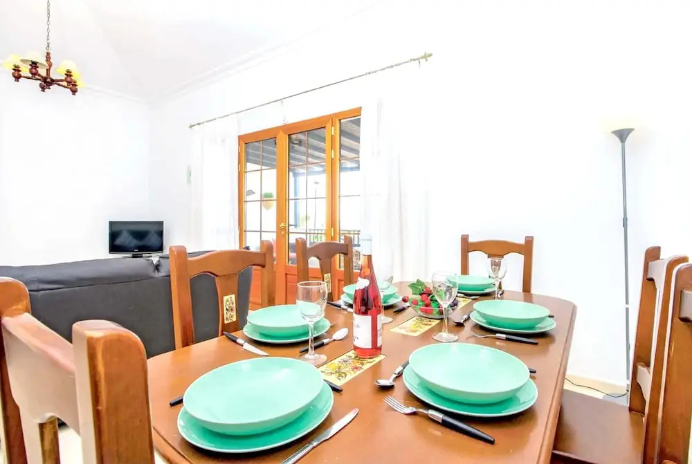 Villa With 3 Bedrooms in Tías, With Wonderful sea View, Private Pool, Enclosed Garden Near the Beach