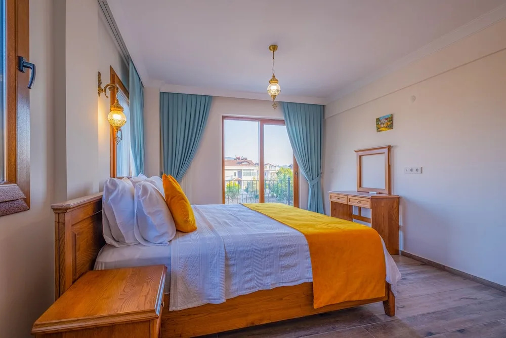 Myra Villa 1