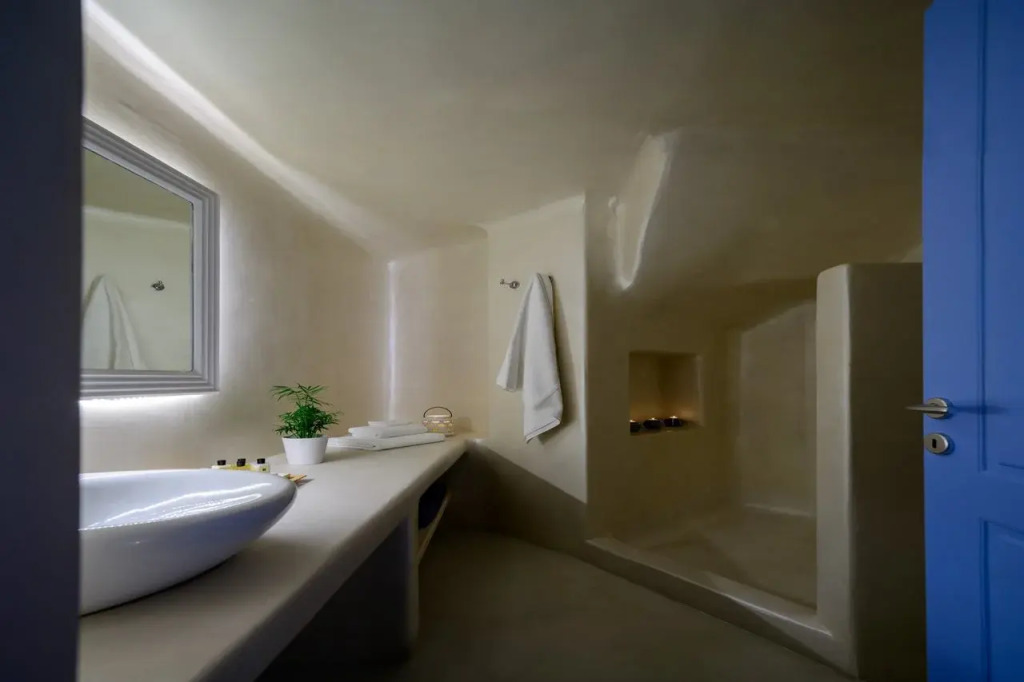Este Luxury Suites
