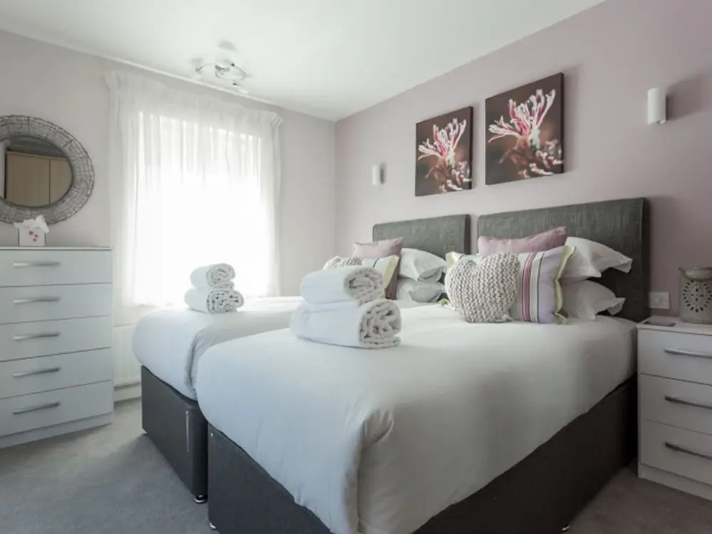 Jibe Ho - Beautiful Spacious Apartment with Harbour Views