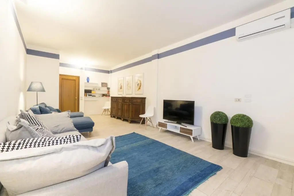 Dante Suite Private Parking