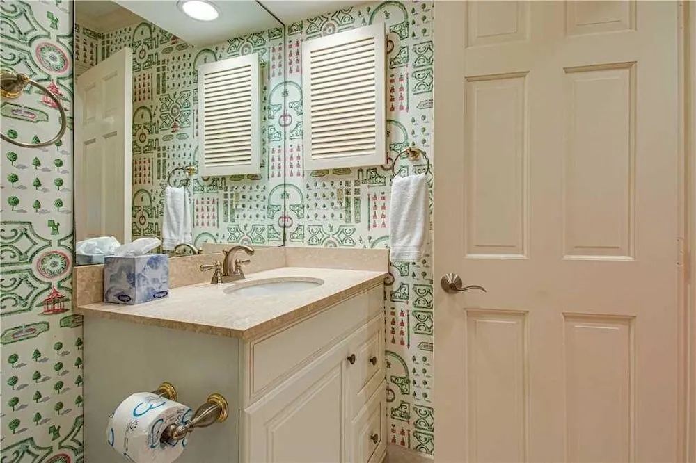 Gleneagle Green 2535 by RedAwning