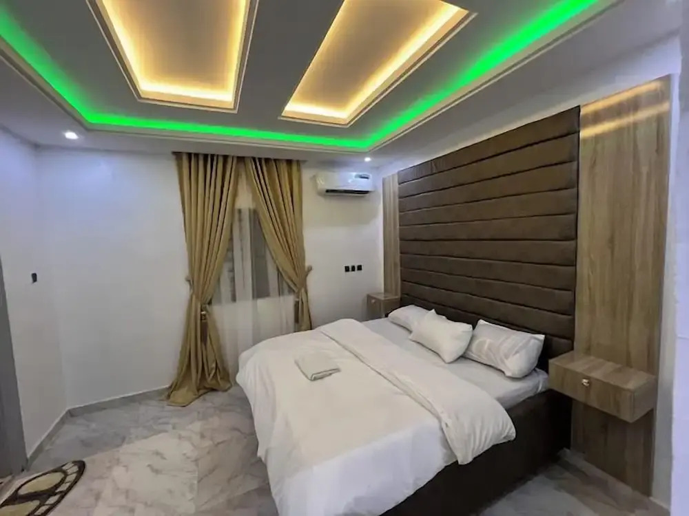 Daltons Hotels and Resort