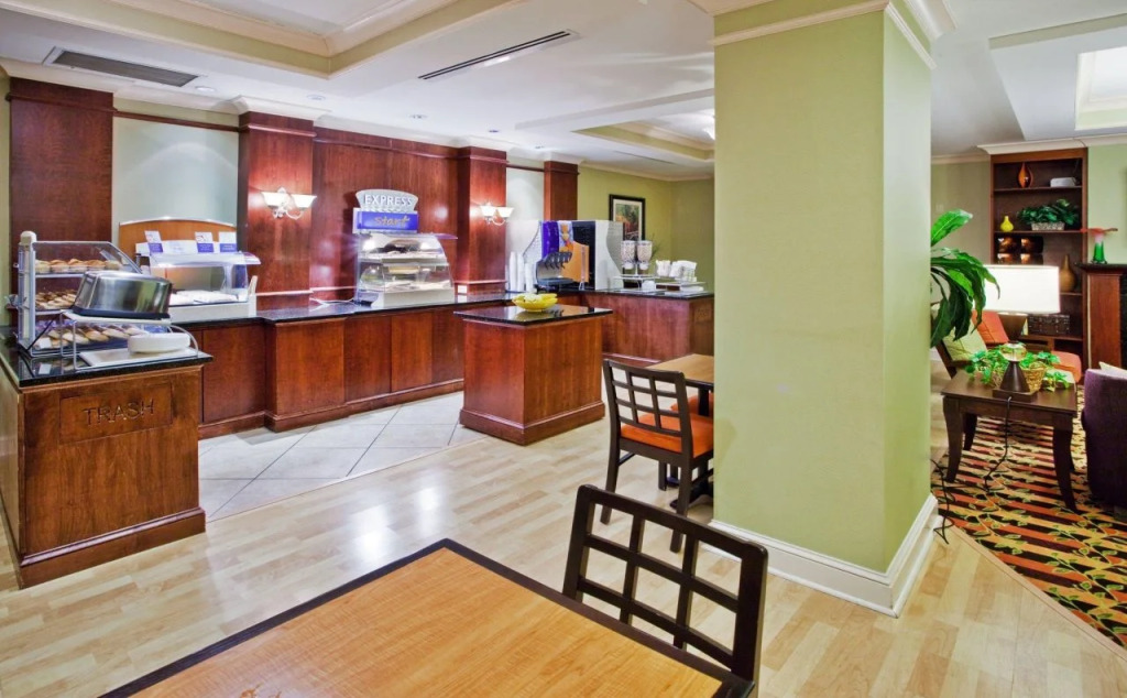 Holiday Inn Express & Suites Greenville-I-85 & Woodruff Rd by IHG