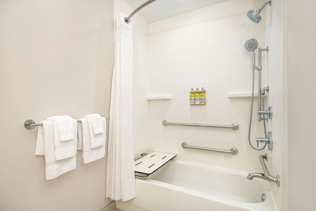 Holiday Inn Express Hotel & Suites Florence I-95 at Hwy 327 by IHG