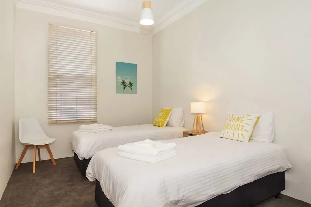 Manly beach apartment footsteps to the sand