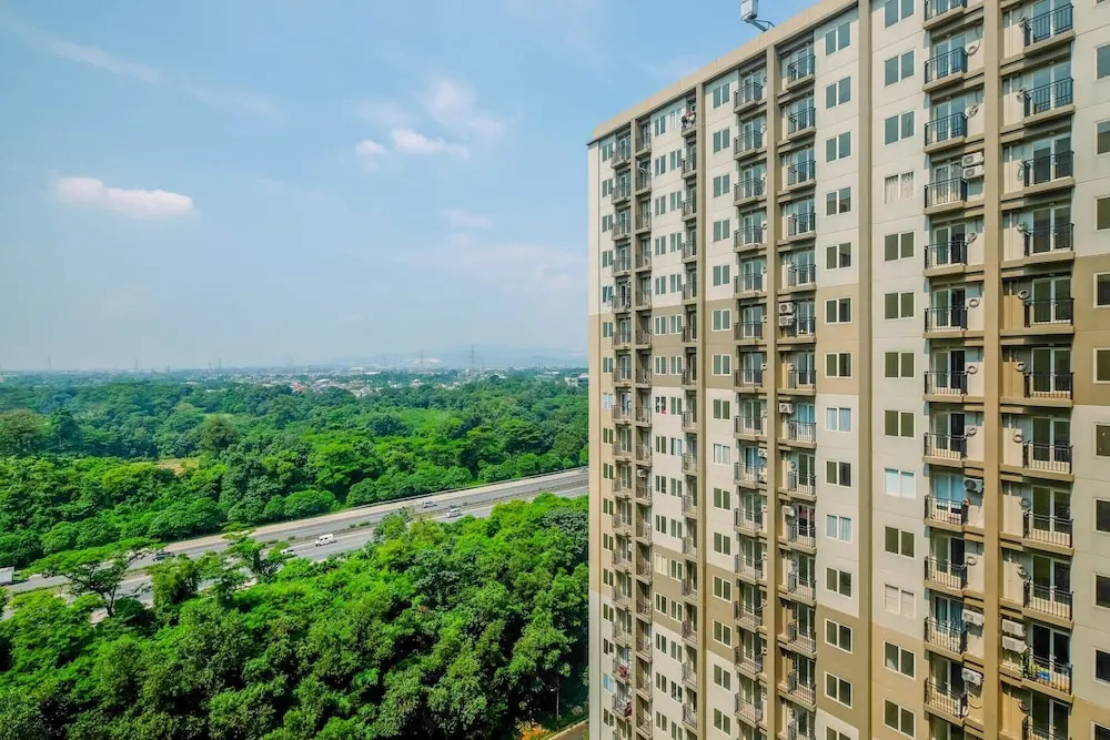 Brand New Fabulous 2Br Podomoro Golf View Apartment By Travelio