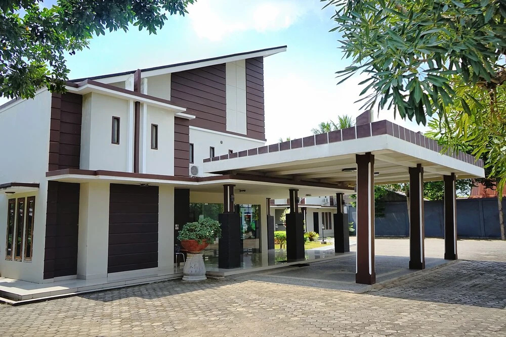 Guest House Loemajan by OYO Rooms