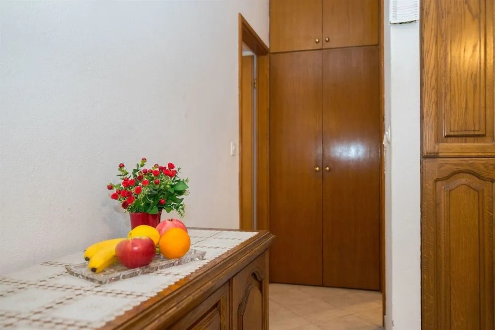 Apartments and Room Nevenka