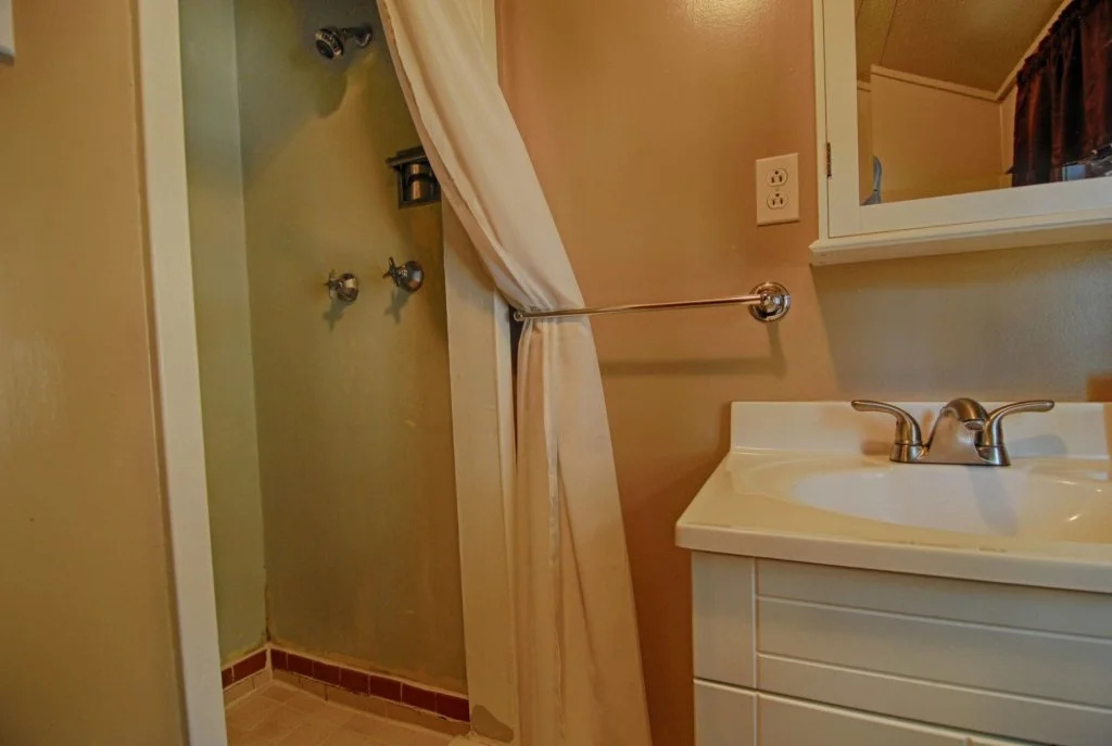7460 N Lake Blvd 3 Br Home by RedAwning