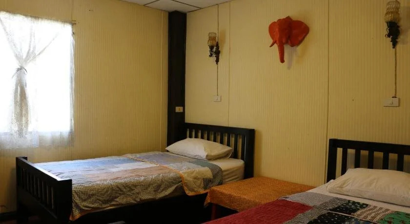 Noom Guesthouse