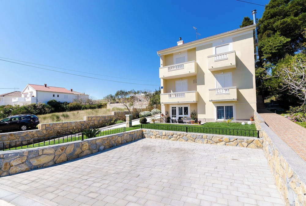 Apartment Branka