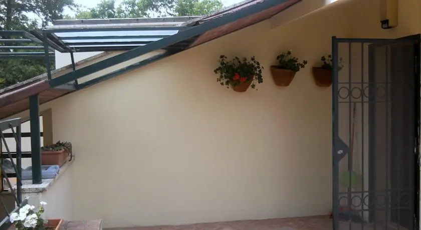 Houserosemary