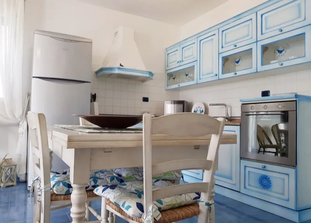 Oltremare apartment with large veranda for 6 people