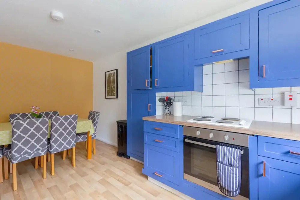 Bright 3 Bedroom House With Terrace, 16 Mins to Big Ben
