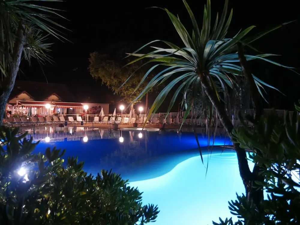 Camping Officiel Siblu Les Pierres Couchees