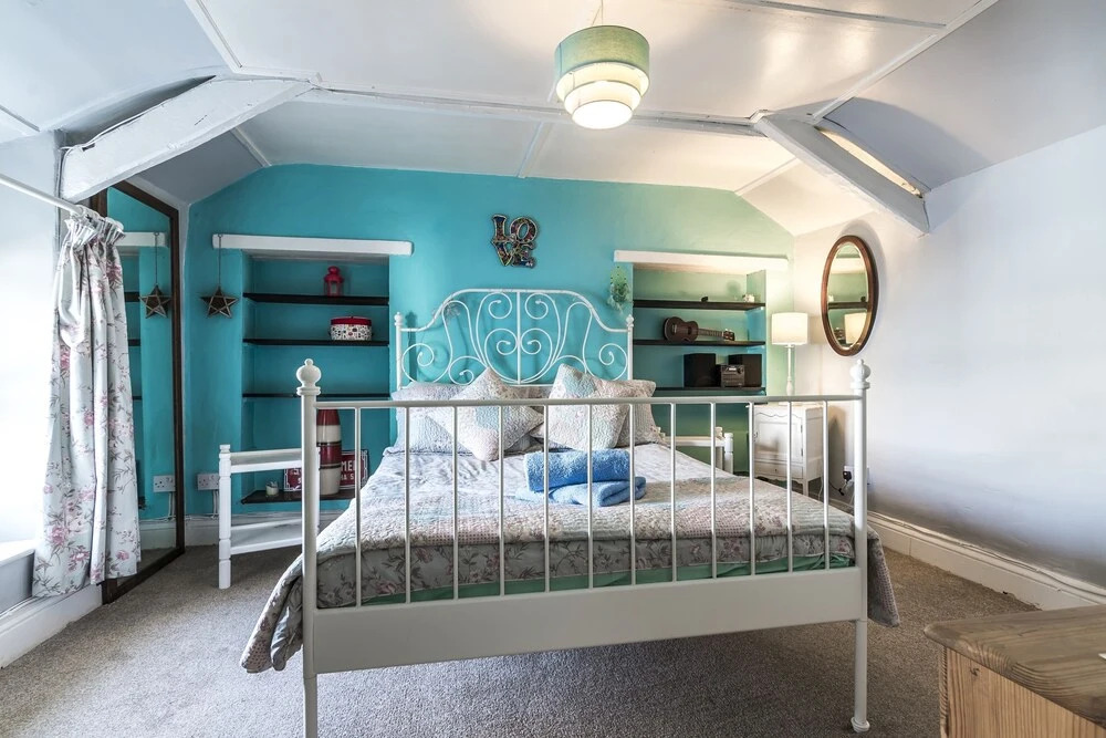 Manorbier Castle Inn Bay Room
