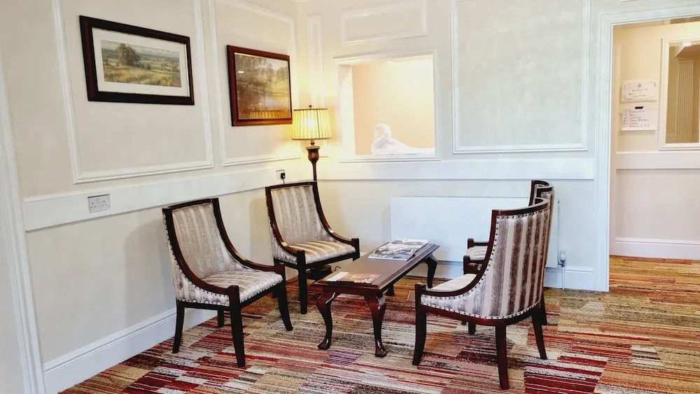 Royal Swan, Ashley Manor - B&B