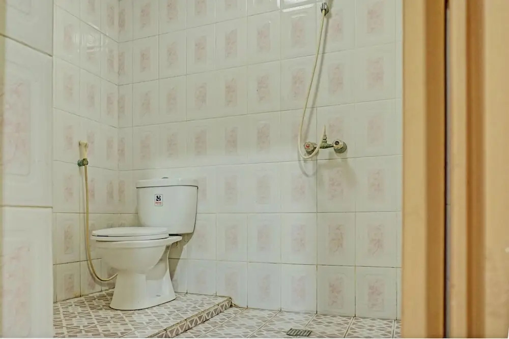OYO 93105 Hotel Sodikin