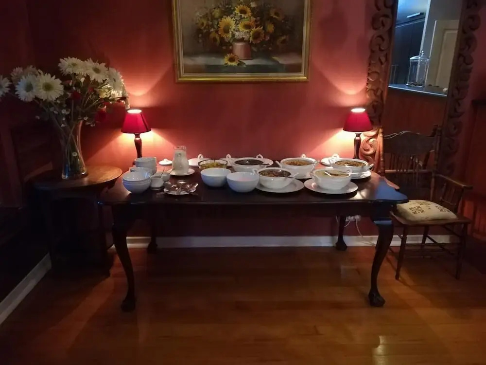 Tranquil House B&B @ 121 Berry St