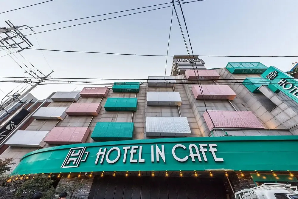 Hotel In Cafe