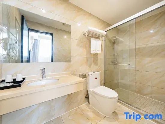Lianbang Hotel (Shanghai Pujiang Town Minrui Road Subway Station)