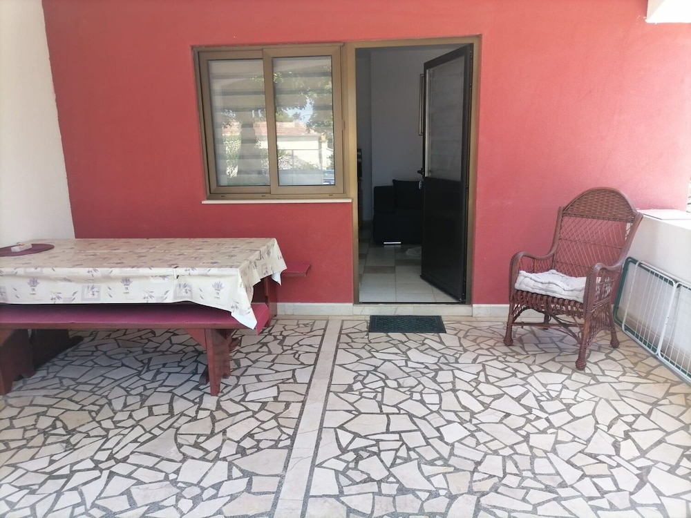 Apartment Ljube