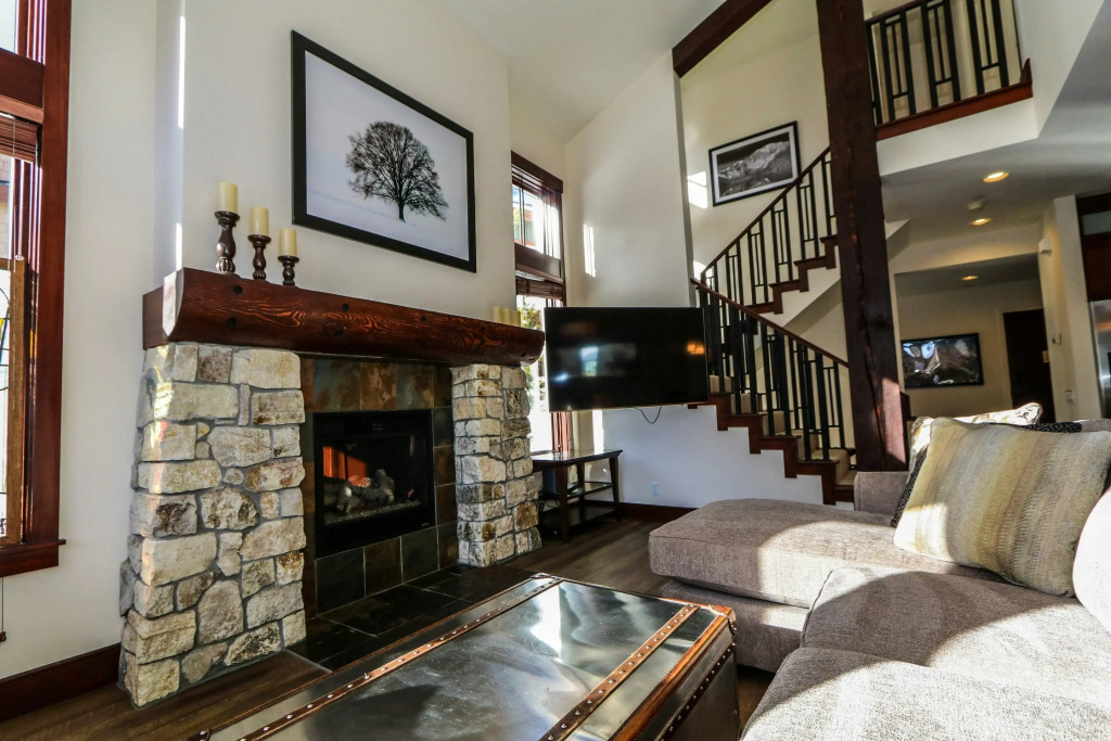 Juniper Crest #25 Condo