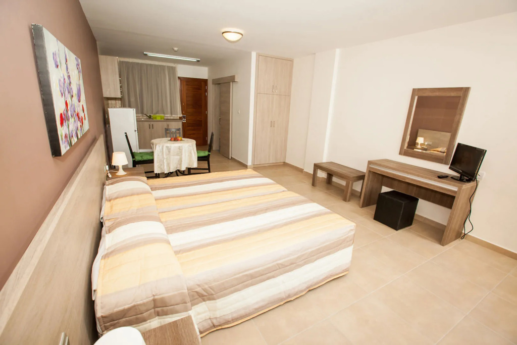 Crystallo Apartments