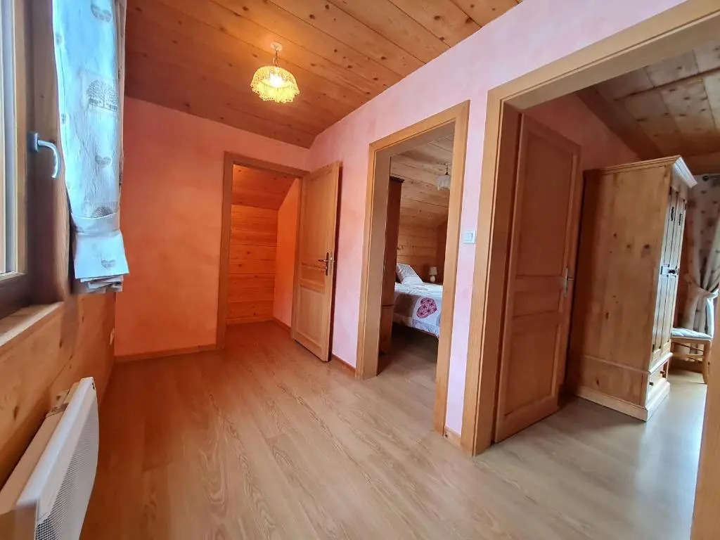 Chalet chaleureux face aux pistes, proche Gérardmer, idéal pour famille, balcon et terrasse - FR-1-589-182