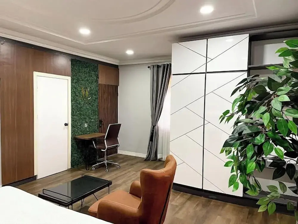 Whtyescape Serviced Apartments
