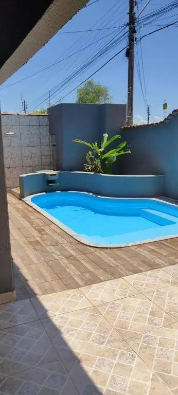 Casa 3/4 com piscina e mesa de sinuca em Caldas Novas