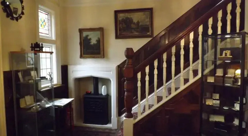 Castle Laurels Guest House