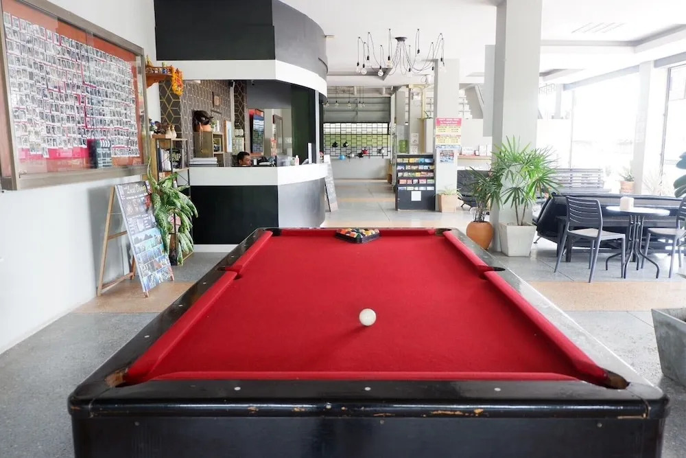 Leisure Hostel