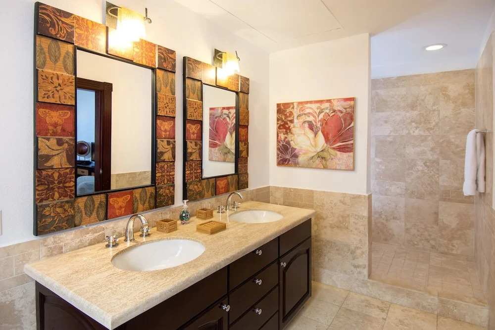 Aqua Vue by Island Properties Online