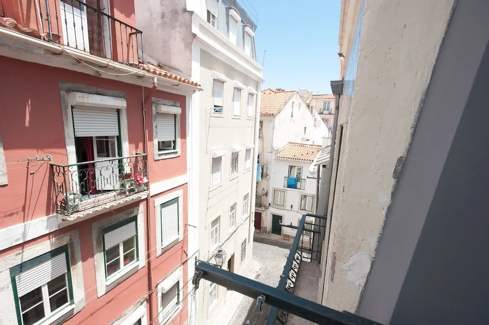 Remodeled Historic Apartment in Bairro Alto