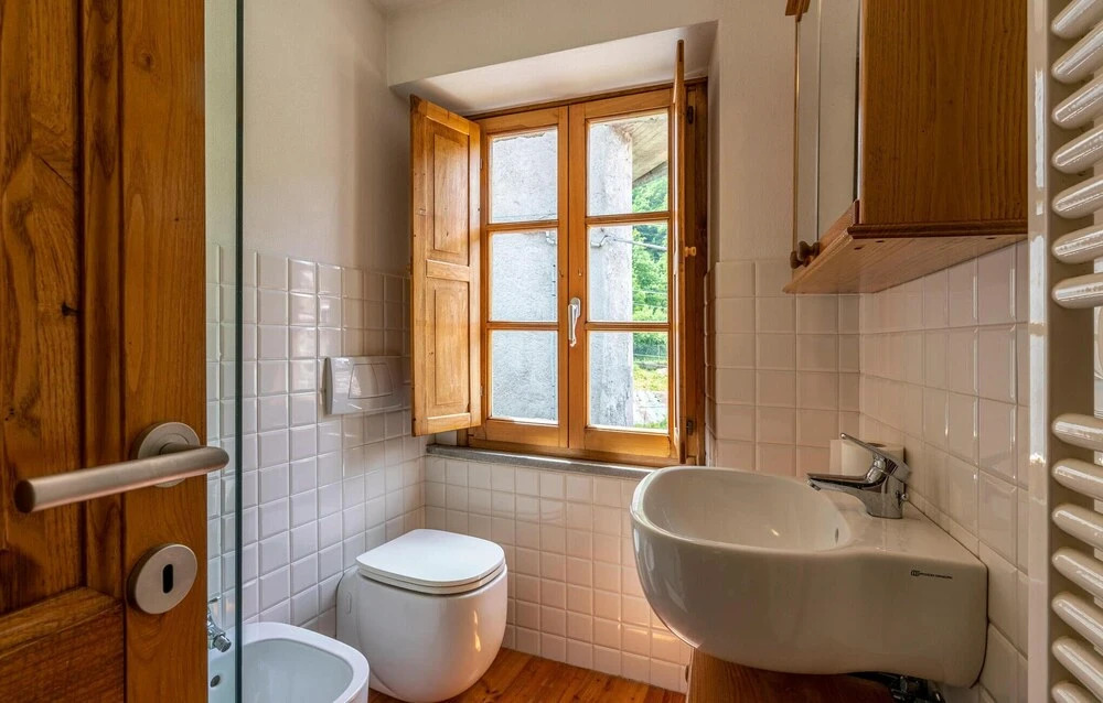 Awesome Home in Loco di Rovegno With Wifi and 4 Bedrooms