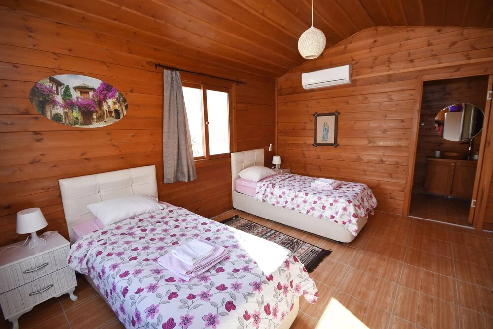 Villa Belize 1 by Helaltatilvillari
