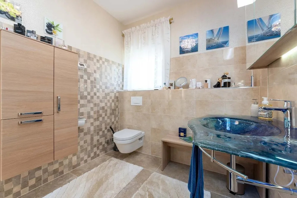 House Radmila