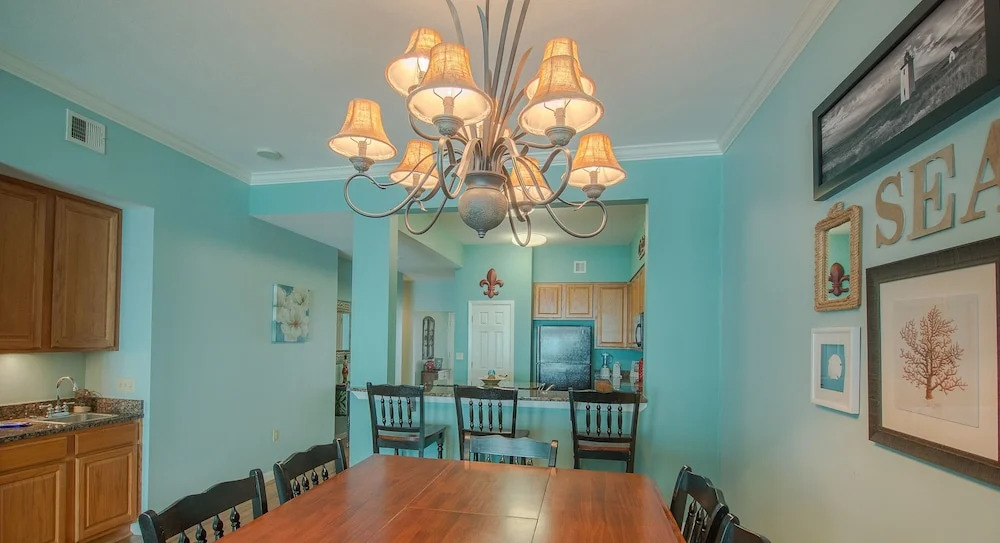 Legacy I 1303 Penthouse