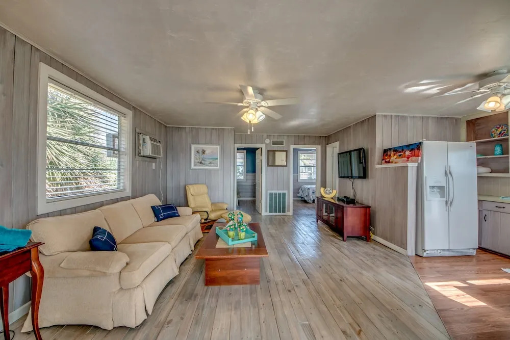 Beach Front Bungalow - Roelens Vacations