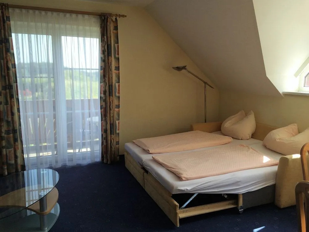 Hotel Garni Oasis Loipersdorf