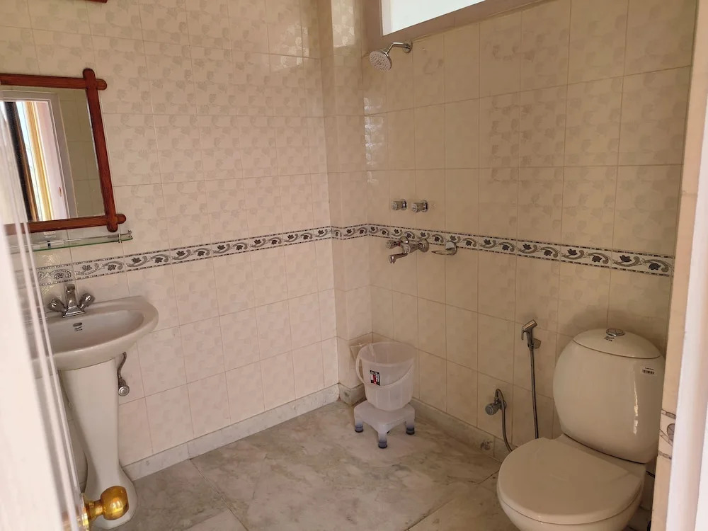 Hotel Savi Shallidrishya