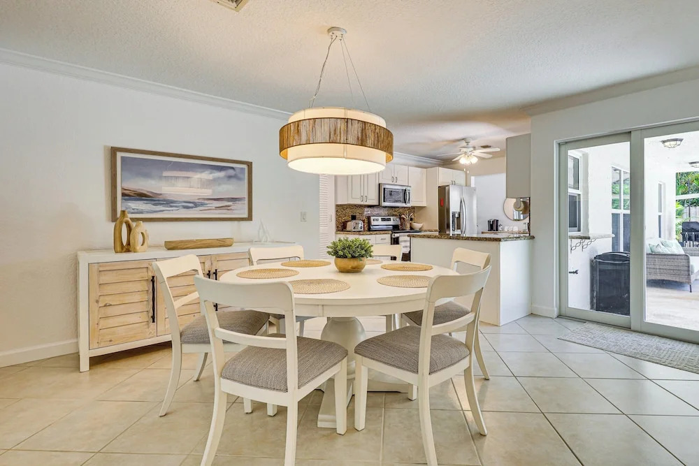 Poolside Oasis! Family Home 4 Mi to Delray Beach