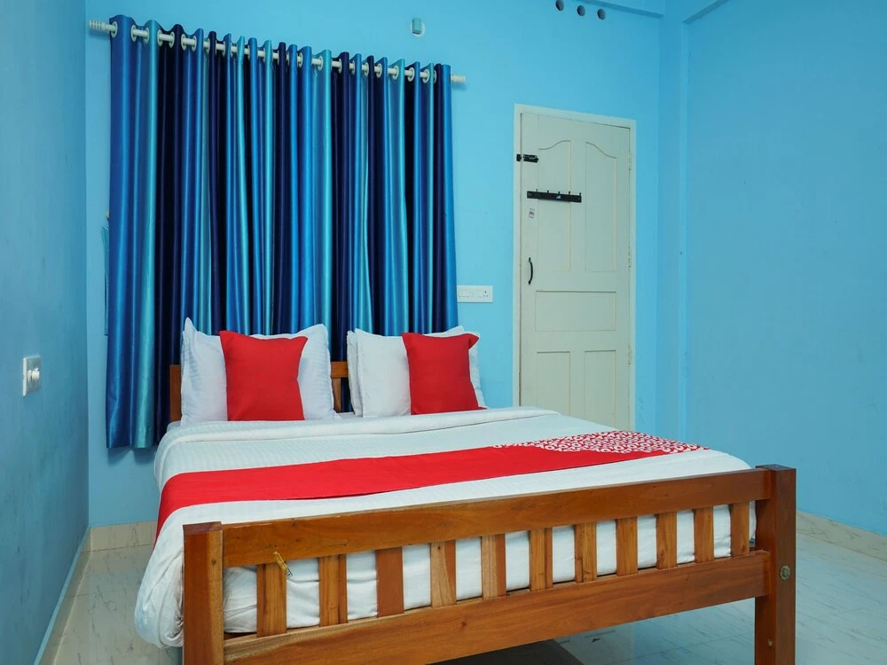 OYO 15647 River View Inn