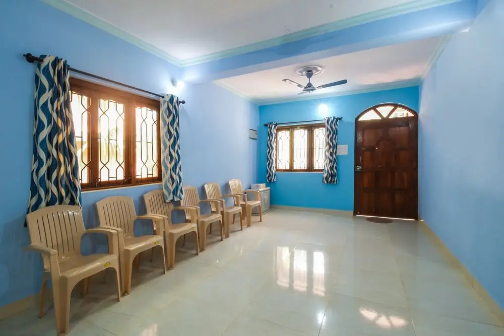 OYO 15529 Home Decent 2BHK Candolim